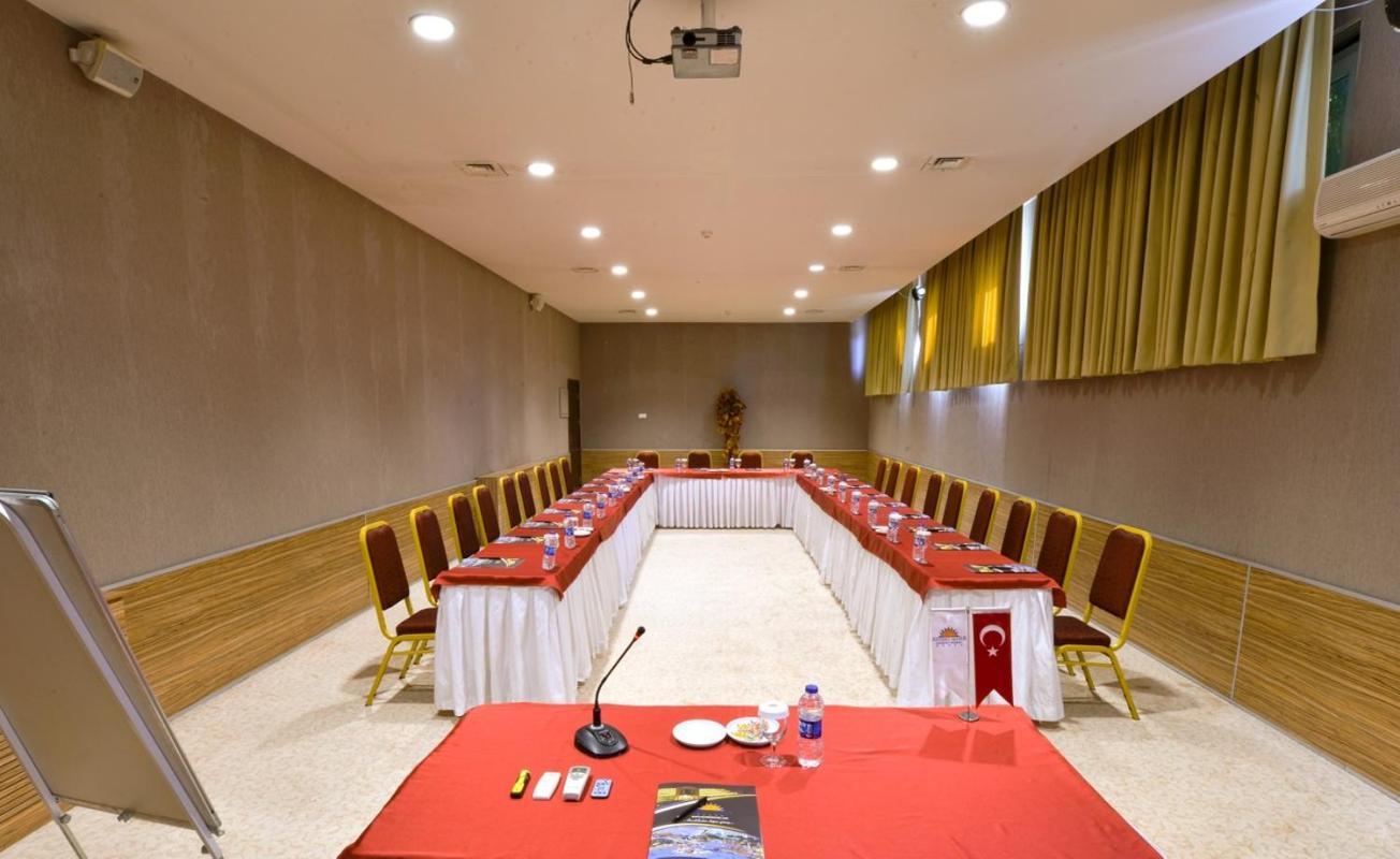 Anadolu Hotels Esenboga Thermal מראה חיצוני תמונה