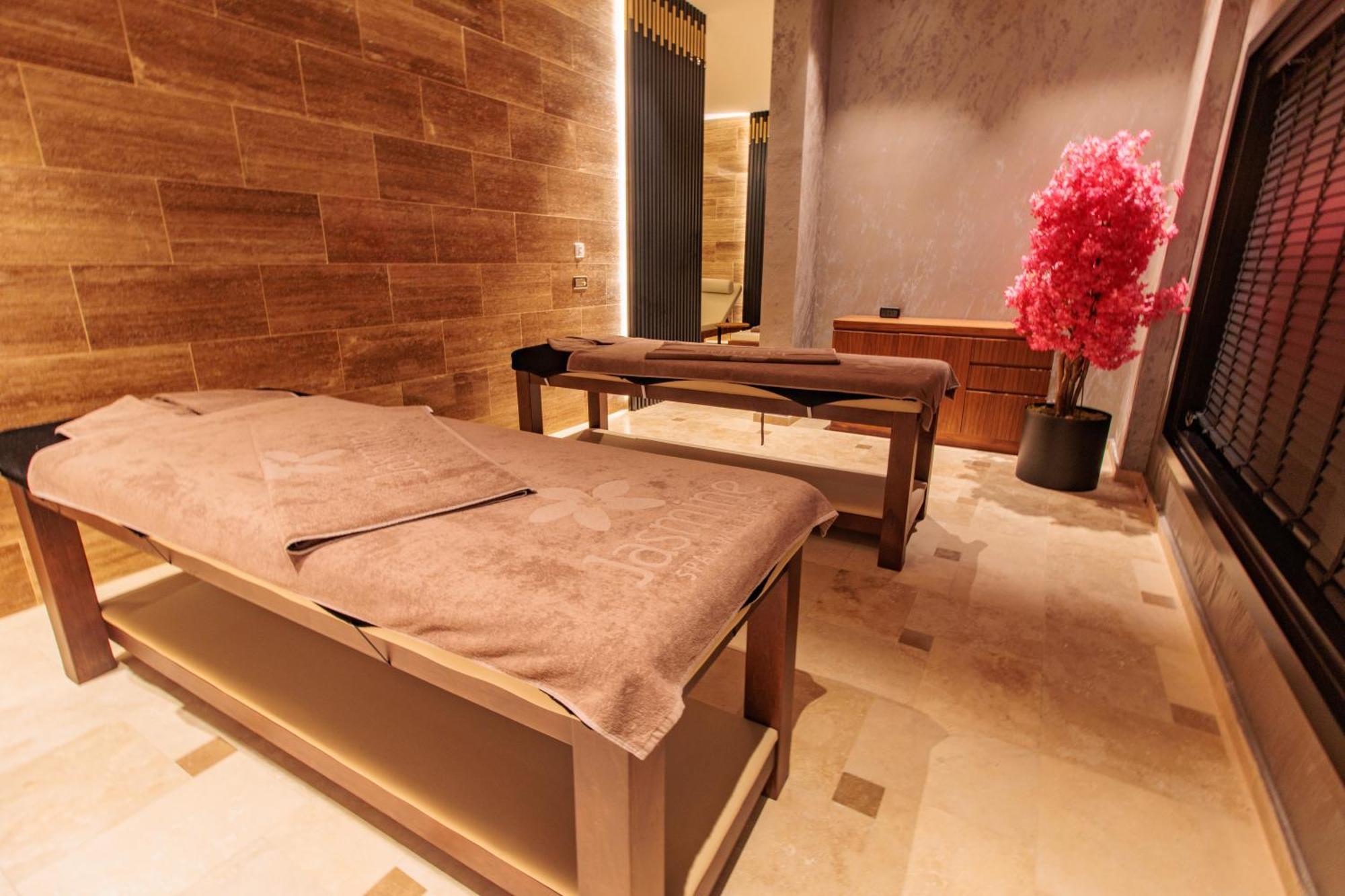 Anadolu Hotels Esenboga Thermal מראה חיצוני תמונה